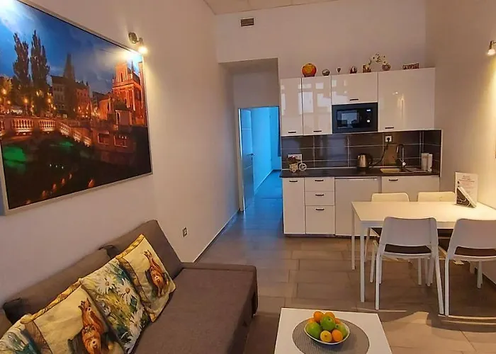 Viktor Apartment *
